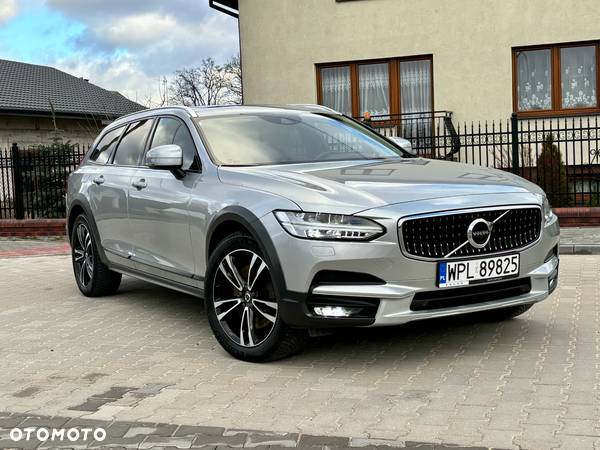 Volvo V90 Cross Country D5 AWD Geartronic - 3