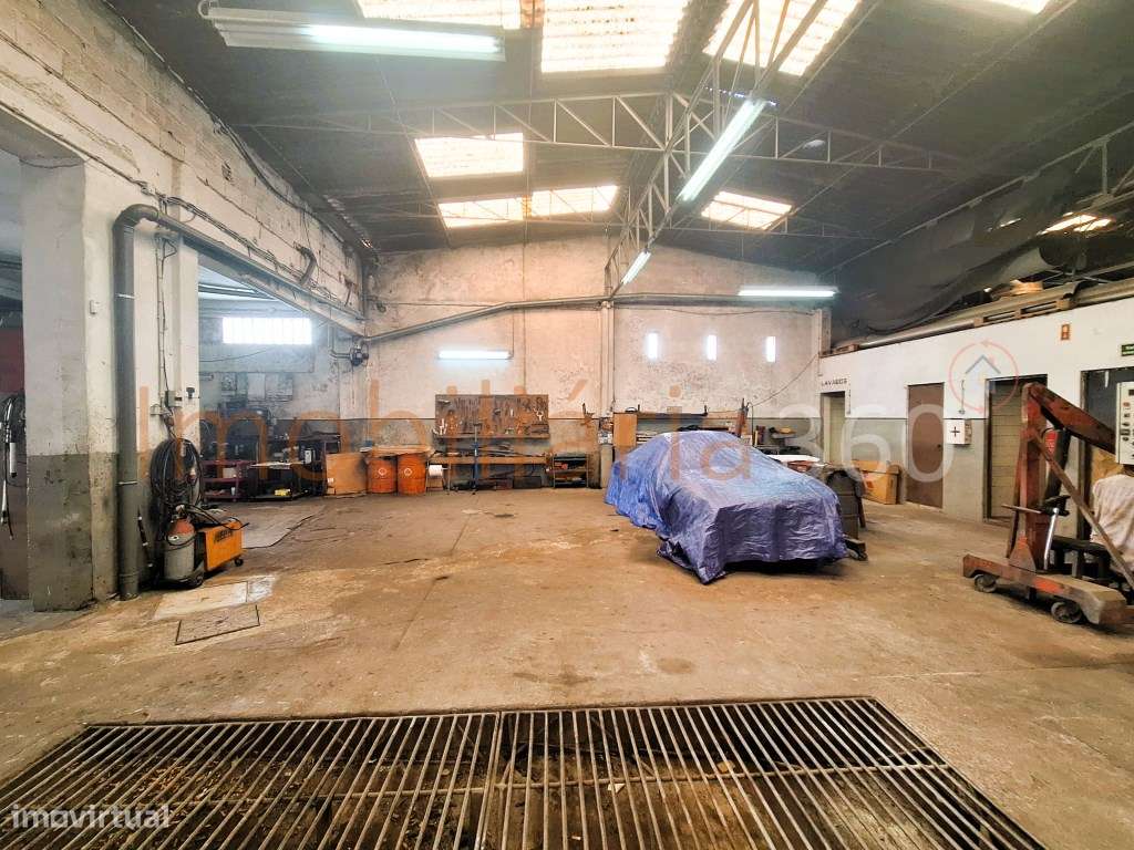 **Armazém para Venda - Oportunidade Única!**-4
