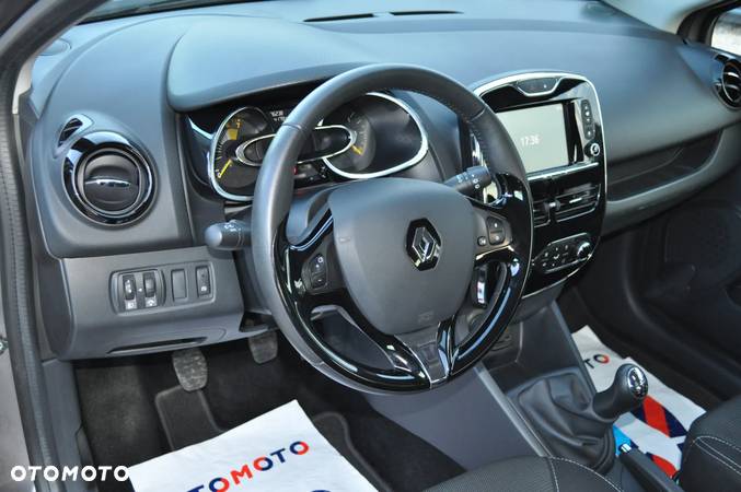 Renault Clio - 21