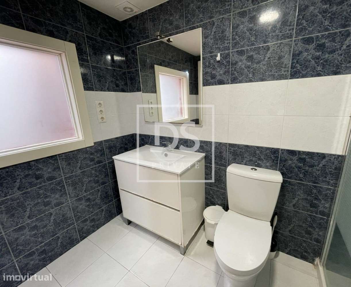 Moradia T2 com Jardim e Terraço: O Refúgio Perfeito em Ramalde (Com Re-9