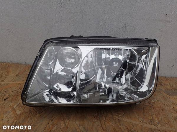 LAMPA LEWA REFLEKTOR LEWY VW BORA 1J2 1998-2005R - 1