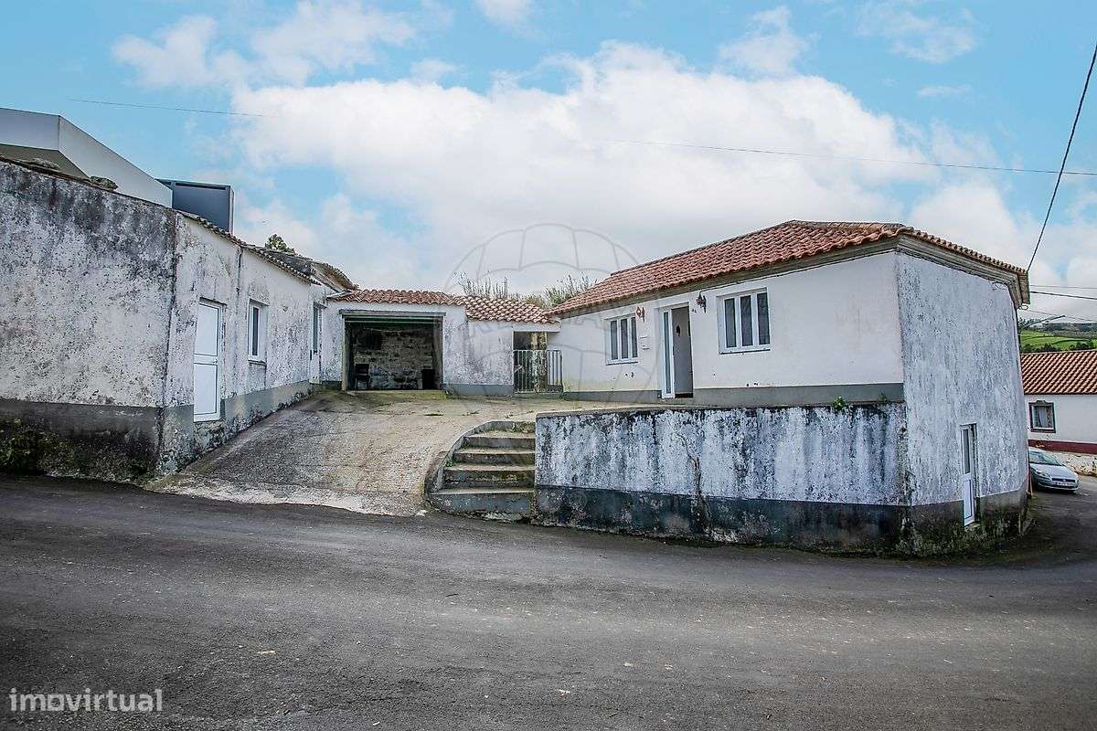 Moradia T2 para venda-7