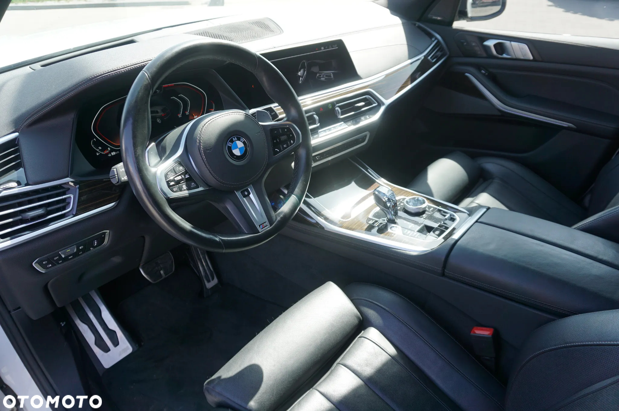 BMW X7 M50i sport - 13