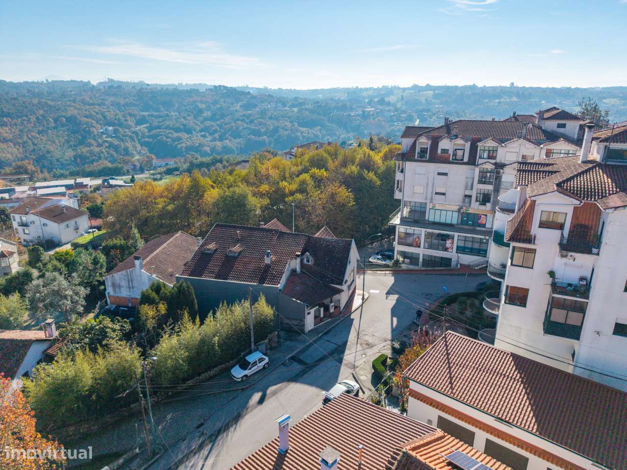 Prédio com Espaço de Restauração e 5 Apartamentos – Santa Comba Dão-5