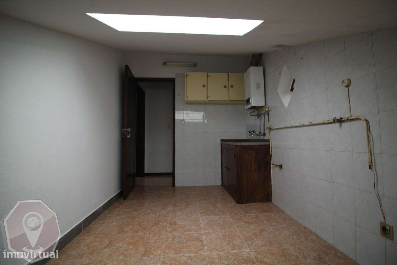 Apartamento T2 Vale de Cambra - para investidor-22