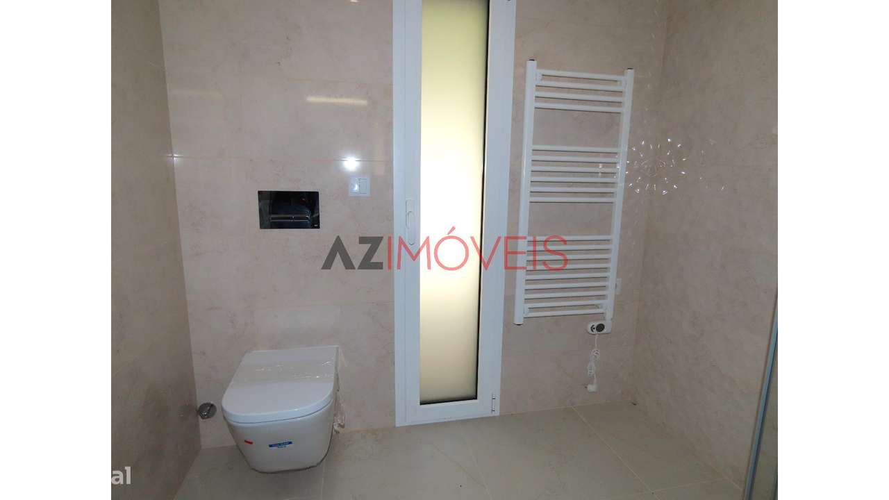 MORADIA NOVA T4 NO CENTRO DE LEIRIA-7