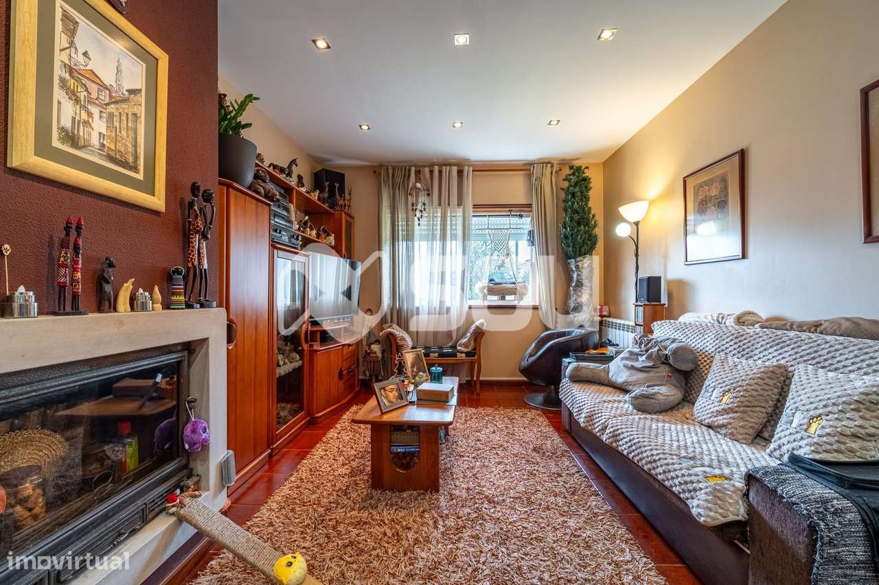 Apartamento T2 na Senhora da Hora-6