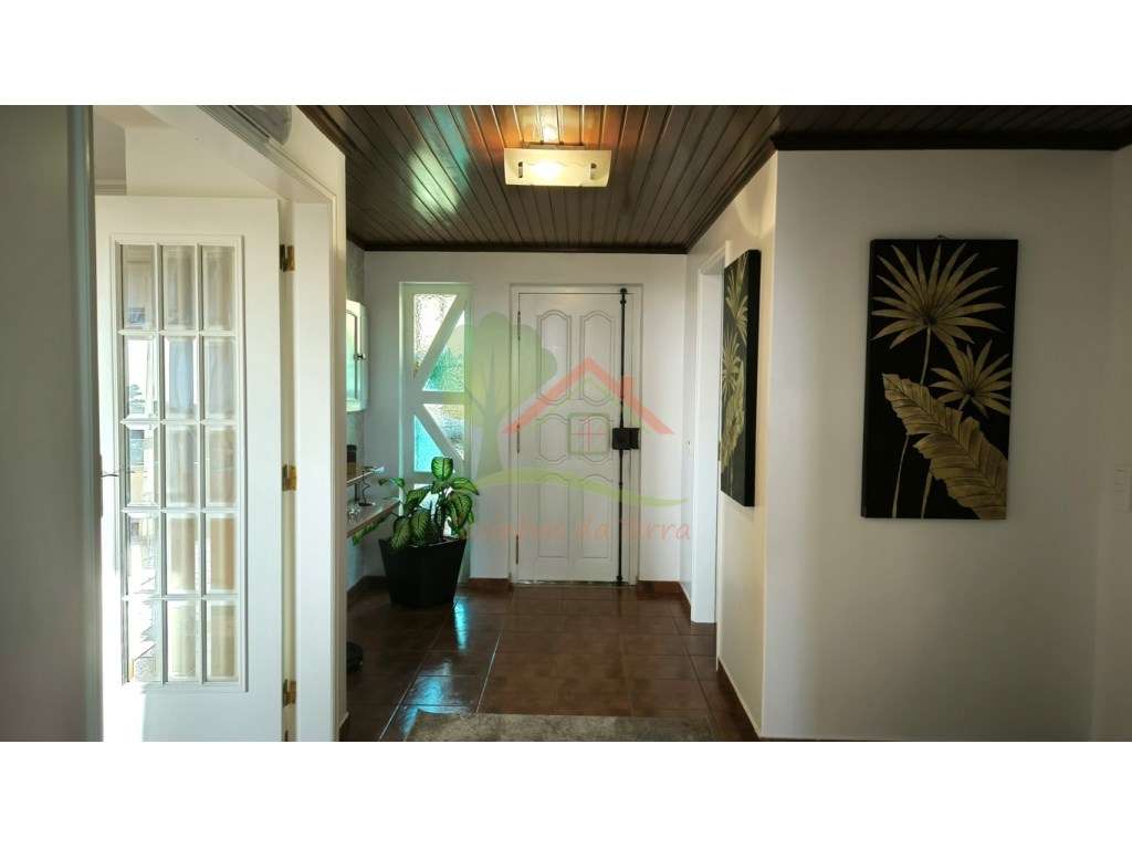 Moradia T5 com Vista de Mar Deslumbrante em Baleia, Carvoeira!-5