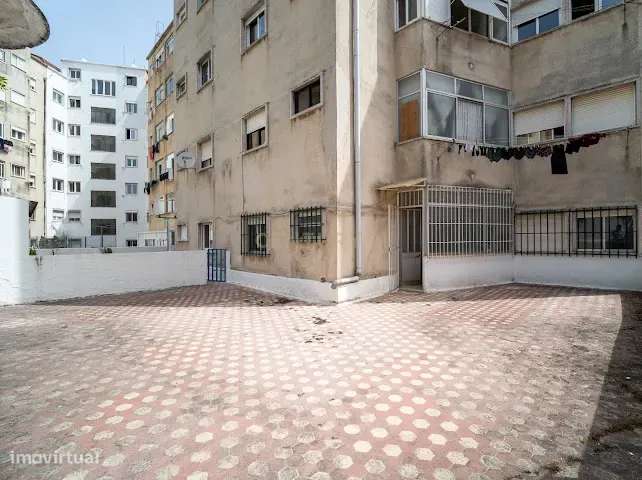 Prédio de Investimento Premium no Centro de Almada | Vista Rio | Eleva-33