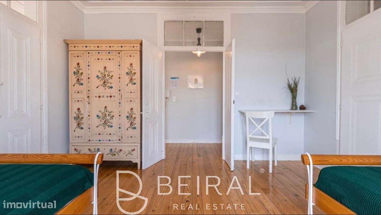 Apartamento T2 com varanda e estacionamento-16