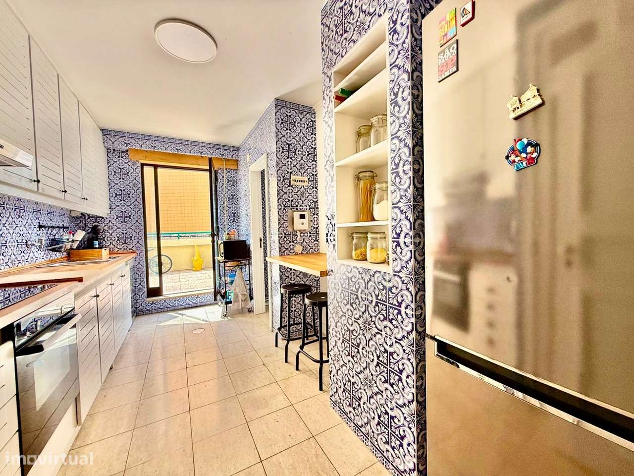 Apartamento T2 MOBILADO, no último piso, em Soares dos Reis!-11