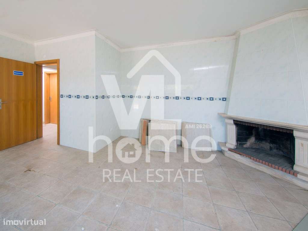 Armazém Industrial de Grande Dimensão - Localização Estratégica-30