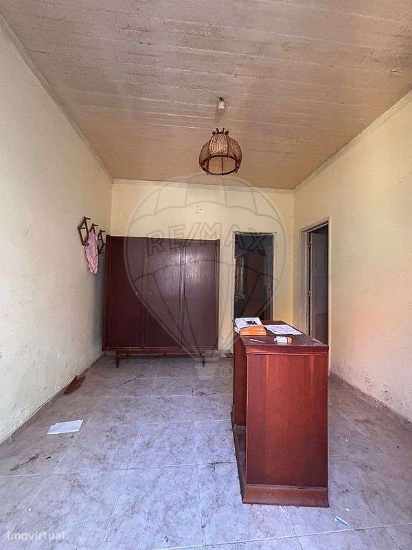 Moradia T2 para venda - Grande imagem: 2/5