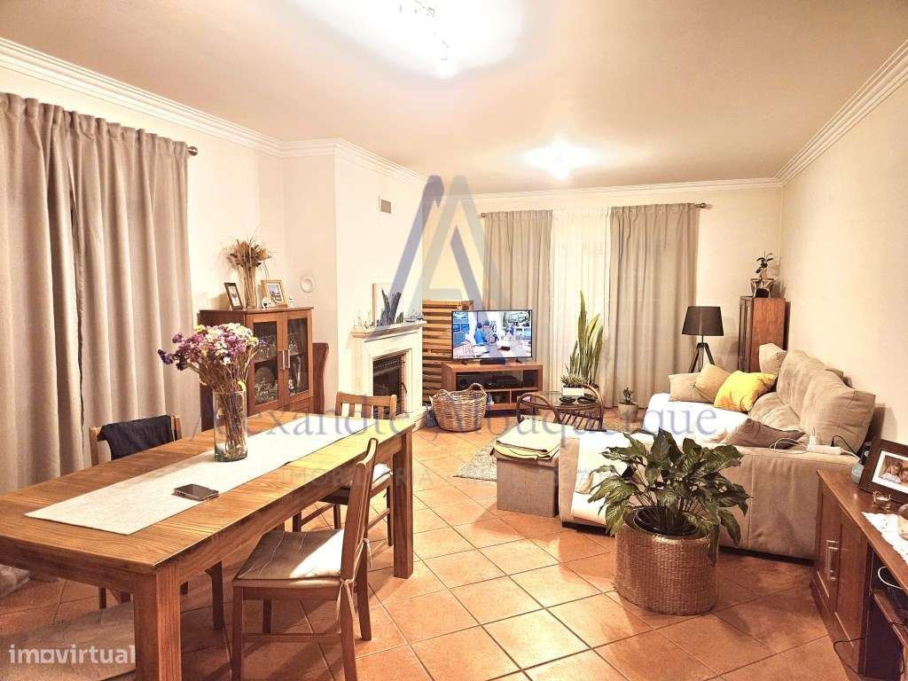 Moradia Isolada T3 com Piscina e Garagem em Azeitão-14