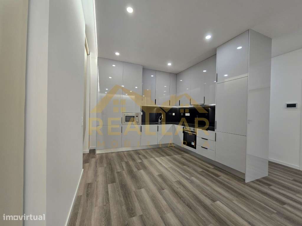Apartamento T3 Renovado em Vilar do Pinheiro. - Grande imagem: 5/23