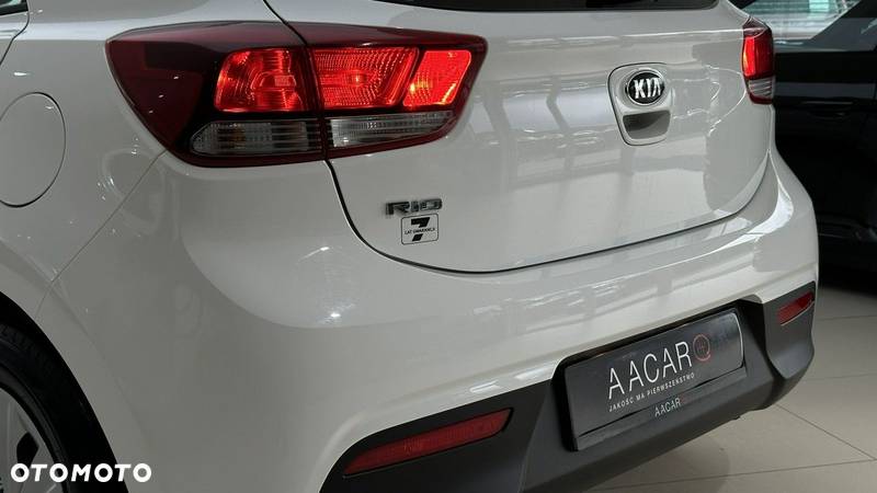 Kia Rio 1.2 M - 38