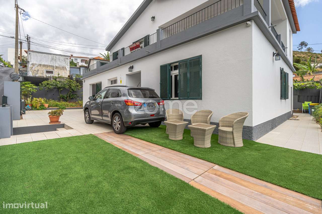 Moradia isolada T5 com vista mar, Amparo, São Martinho (Funchal) - Grande imagem: 5/39