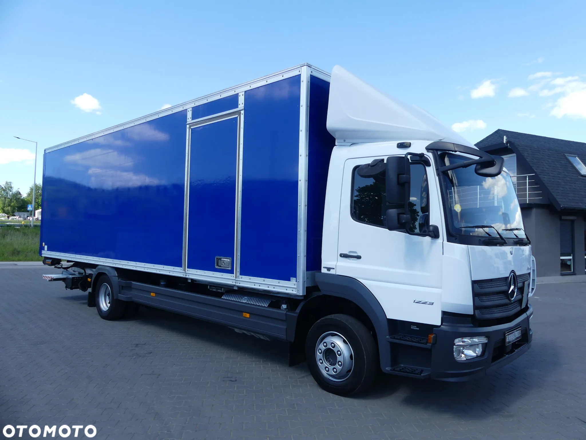 Mercedes-Benz ATEGO 1223 / KONTENER + WINDA / EURO 6 / - 10