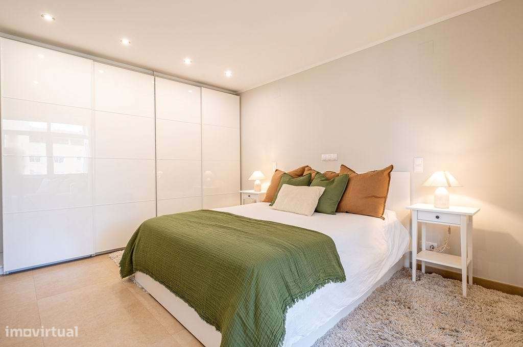 Apartamento t2 à venda na Rua Doutor António Dias Pinheiro-31