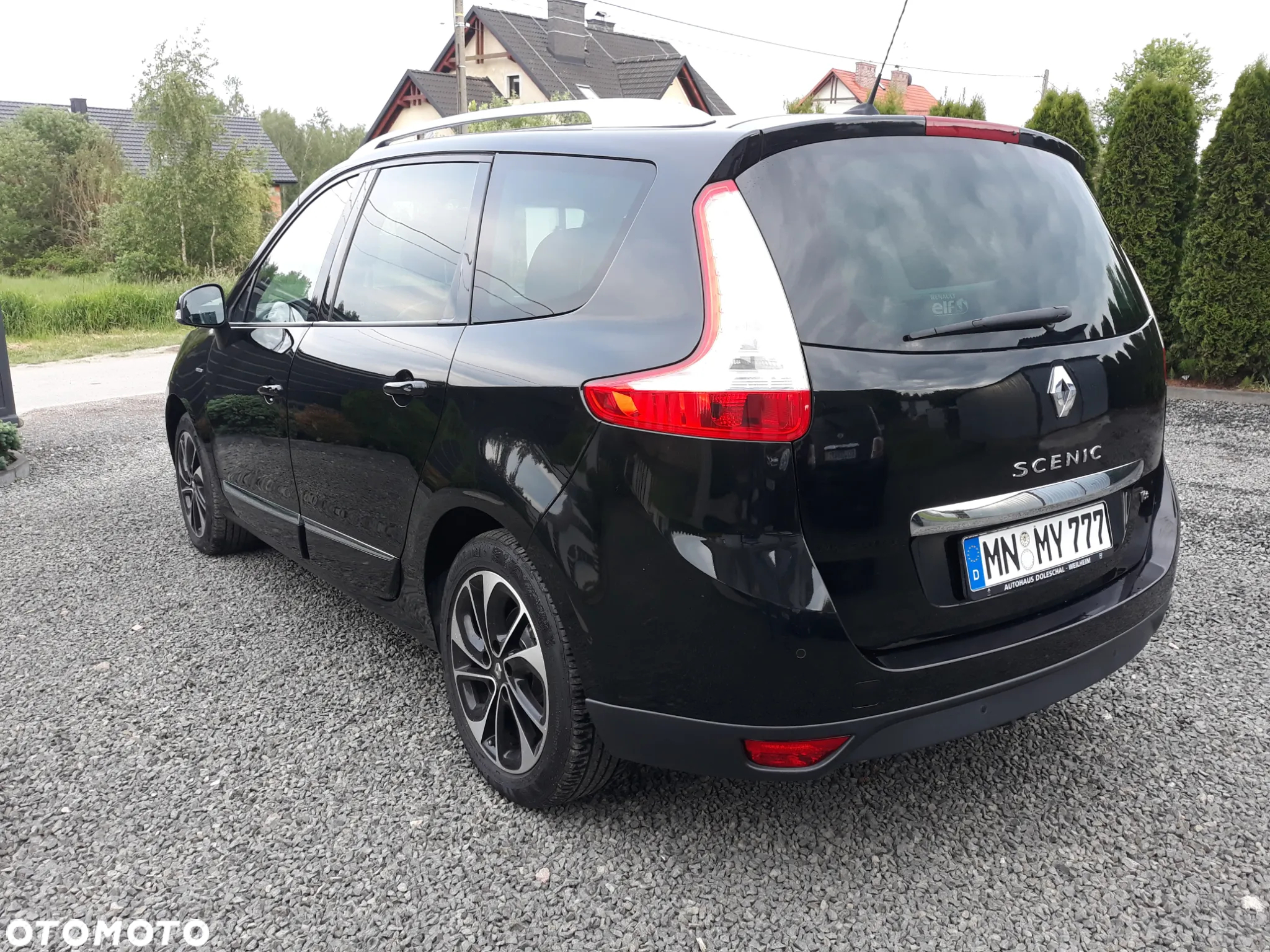 Renault Grand Scenic ENERGY TCe 130 BOSE EDITION - 8