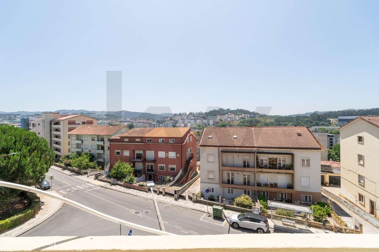 Apartamento T2 Transformado em 3 Estúdios – Bairro Norton de Matos, Co-14