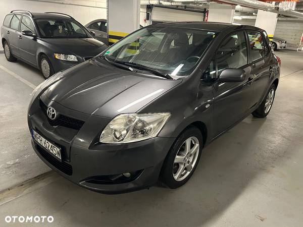 Toyota Auris 1.6 VVT-i Team - 2