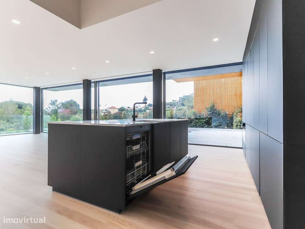 Moradia LUXO Condomínio Privado-15