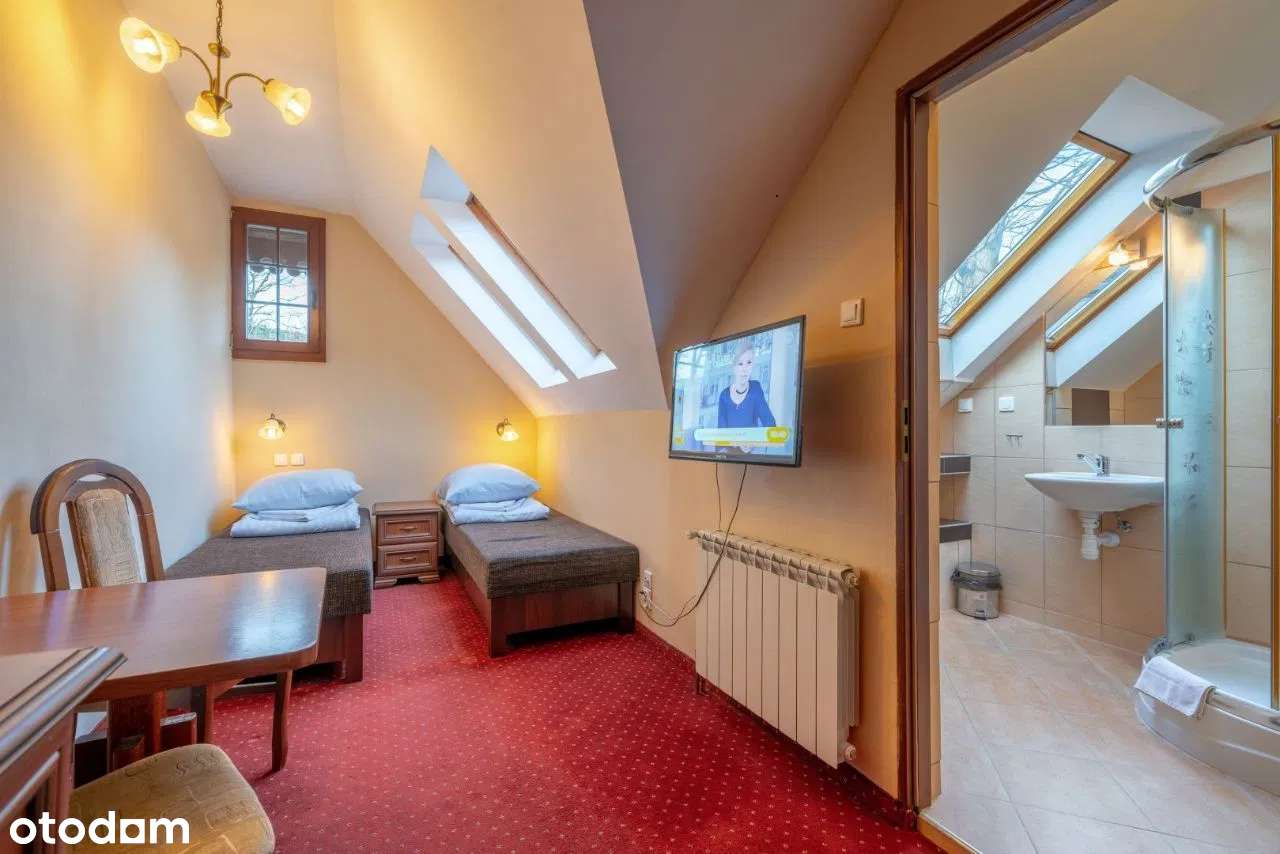 DOCHODOWY PENSJONAT PRZY DEPTAKU-6