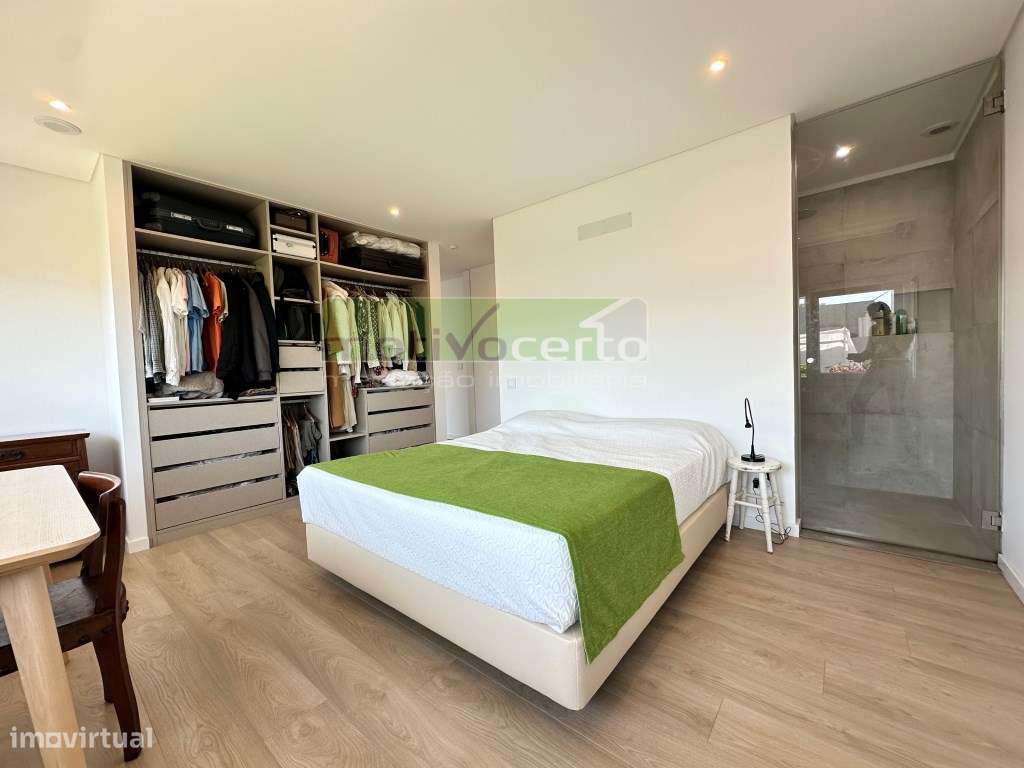 Moradia Isolada T6+1 com Piscina e Vista Única para a Serra de Sint...-14