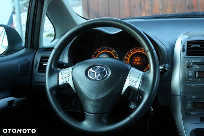 Toyota Auris 2.0 D-4D - 9