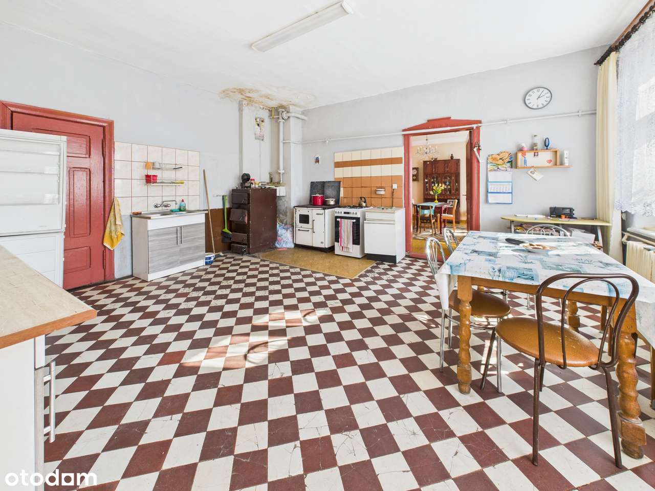 Gospodarstwo rolne-dom, budynek gospodarczy, staw i 14ha ziemi-13