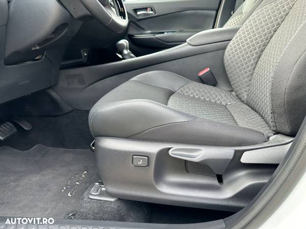 Toyota C-HR 2.0 HSD 184 CP 4x2 CVT Style - 18