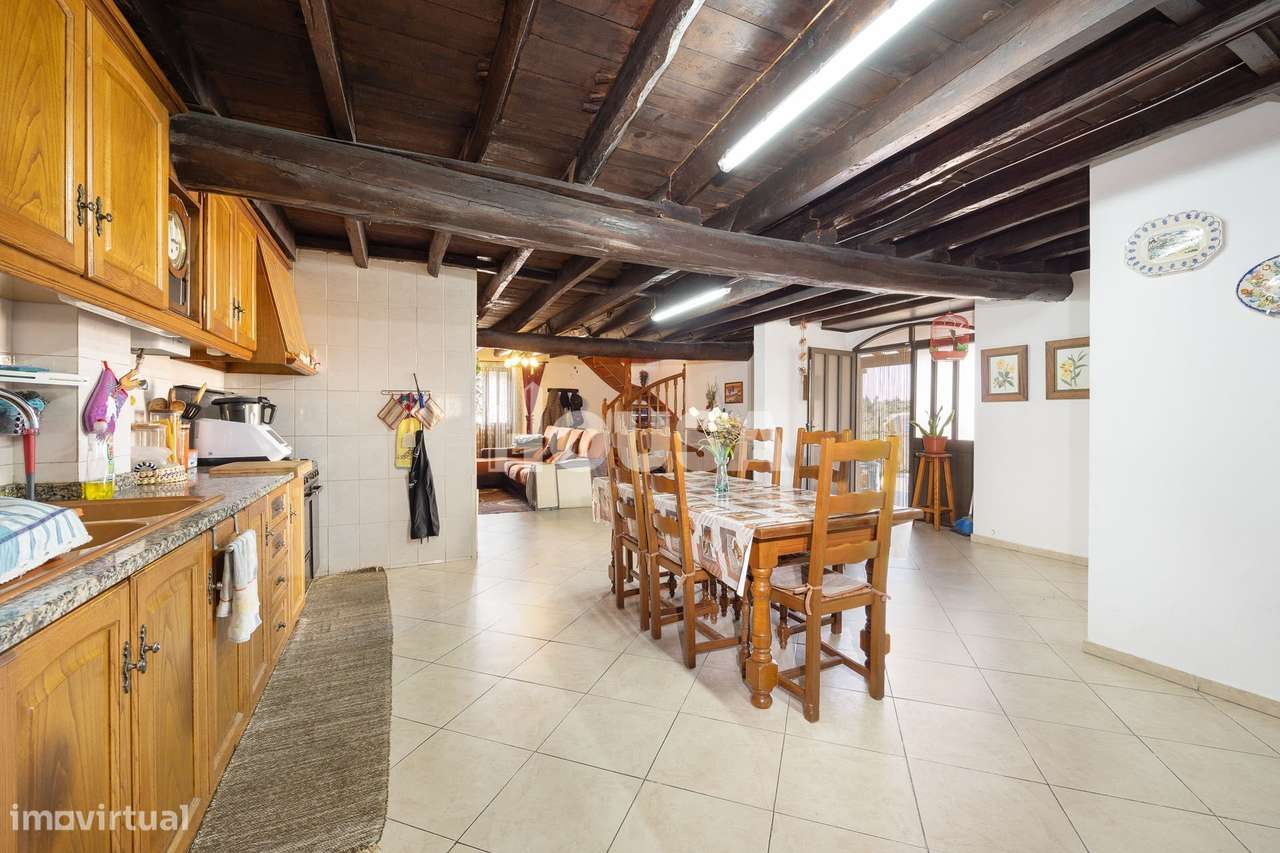 Moradia T3 com terreno de 2.157 m² – Raposeira, Colmeias | Leiria-8