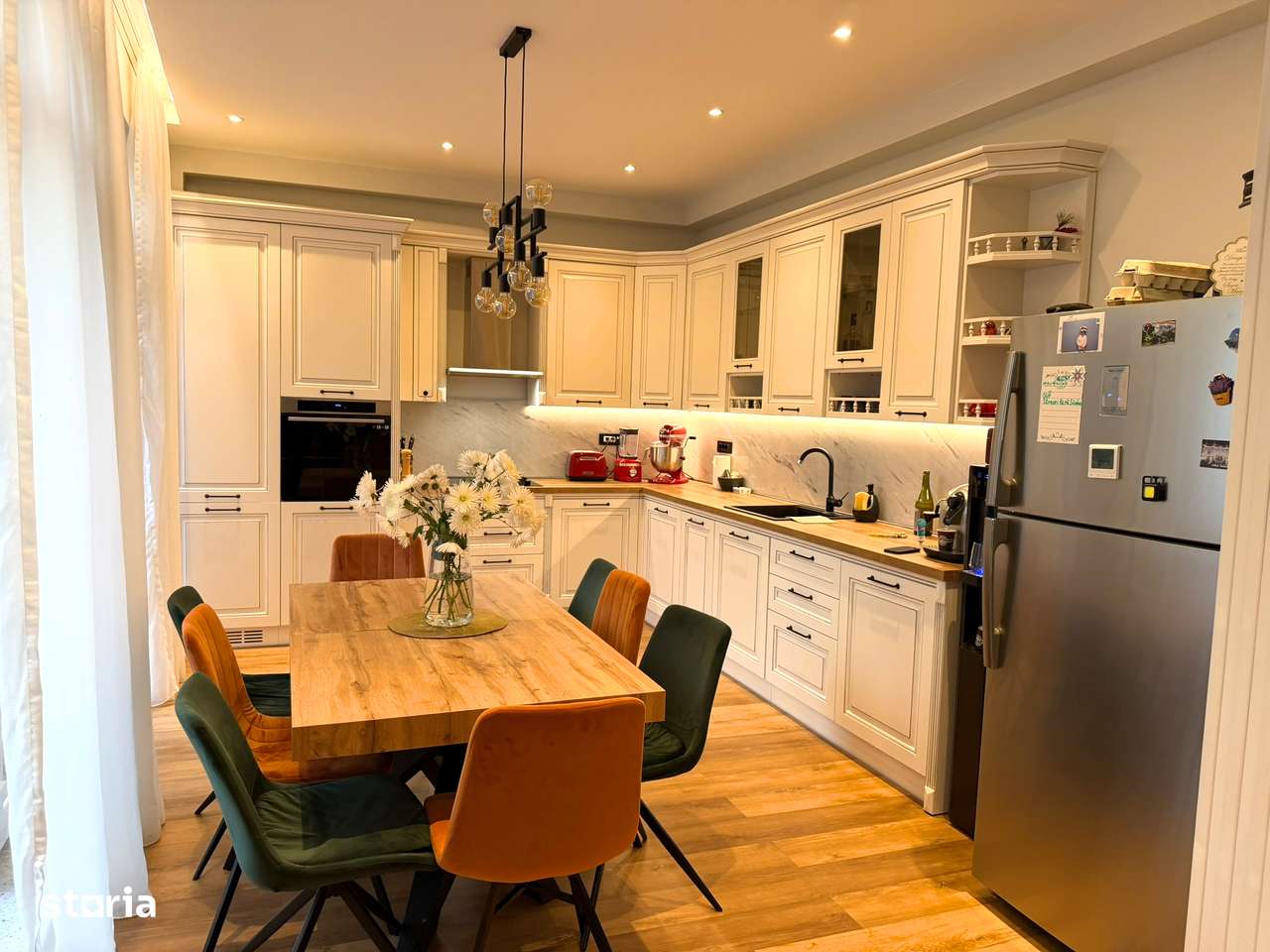 Casa moderna, 2025, cu terase generoase si arhitectura premium-3