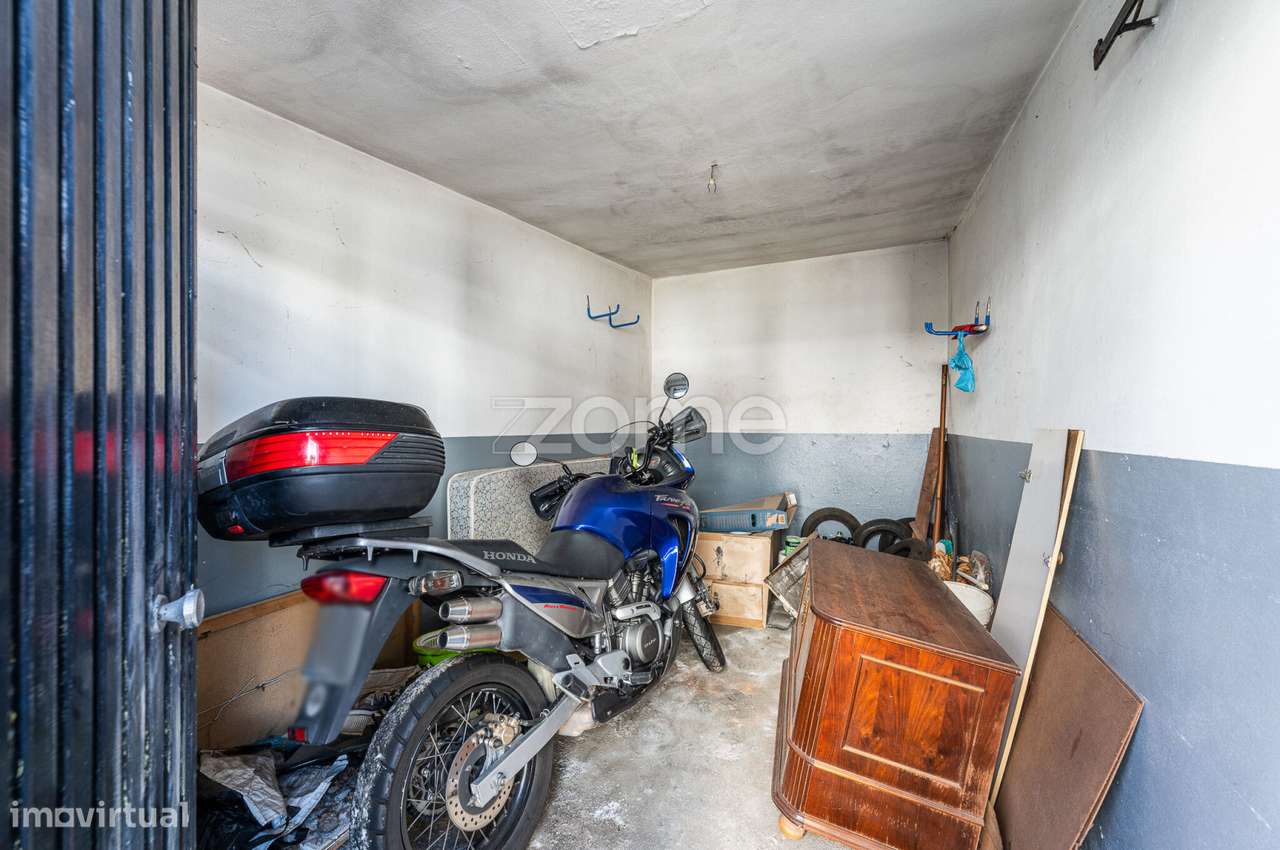 Apartamento T3 em Ermesinde com garagem Box-34