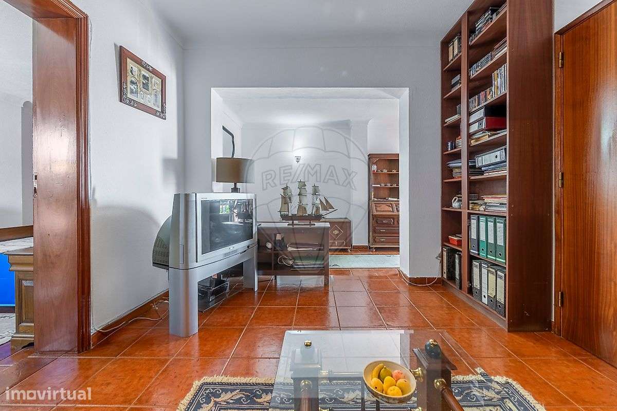 Moradia T5 para venda-30