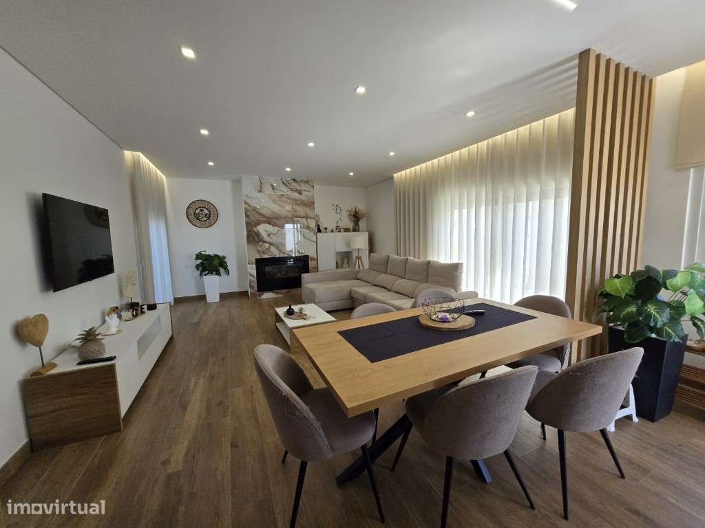 Moradia térrea T3 com garagem perto de Coruche-3