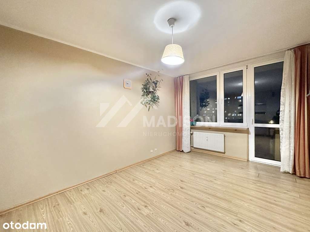 37 m2 | 2 pokoje | osobna kuchnia | loggia - Pełny obrazek: 2/13