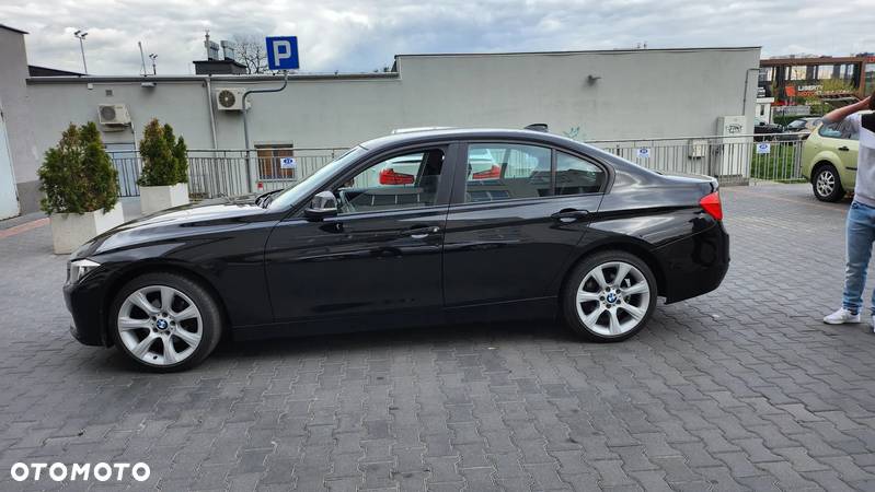 BMW Seria 3 316i - 2