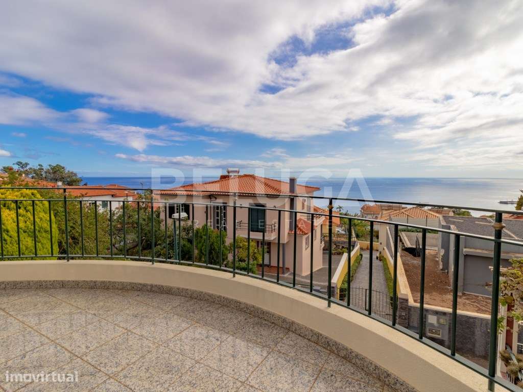 MORADIA T4 COM QUINTAL || URBANIZAÇÃO 'QUINTA DO FAIAL' (FUNCHAL)-50