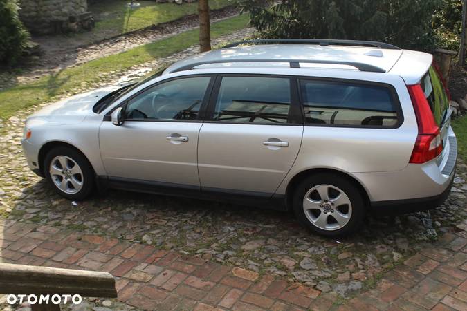 Volvo V70 2.0 Kinetic - 19