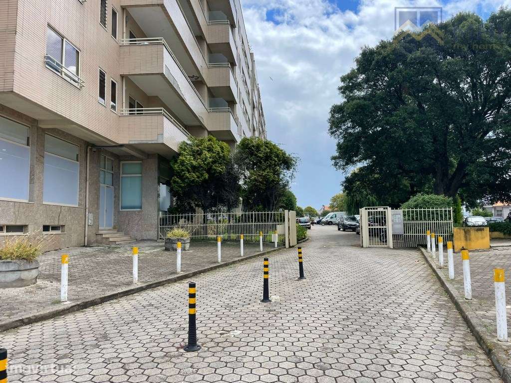 Excelente Apartamento T3 com Terraço em Condomínio Fechado-35