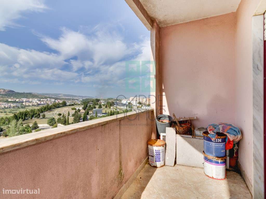 Apartamento T2 em Santa Iria da Azóia-16