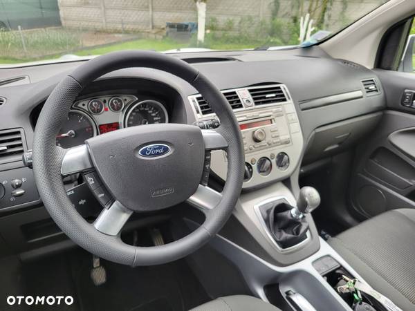 Ford Kuga 2.0 TDCi Titanium FWD - 9