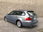 BMW Seria 3 320i - 6