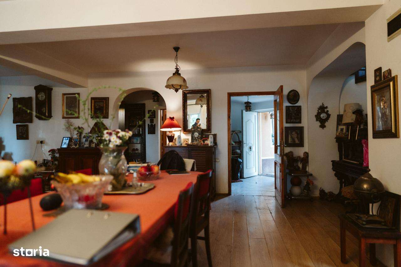 [IZVORANI] Vila Individuala P + 1 - 329 MP + 1800 MP Teren - Imagine principală: 2/17