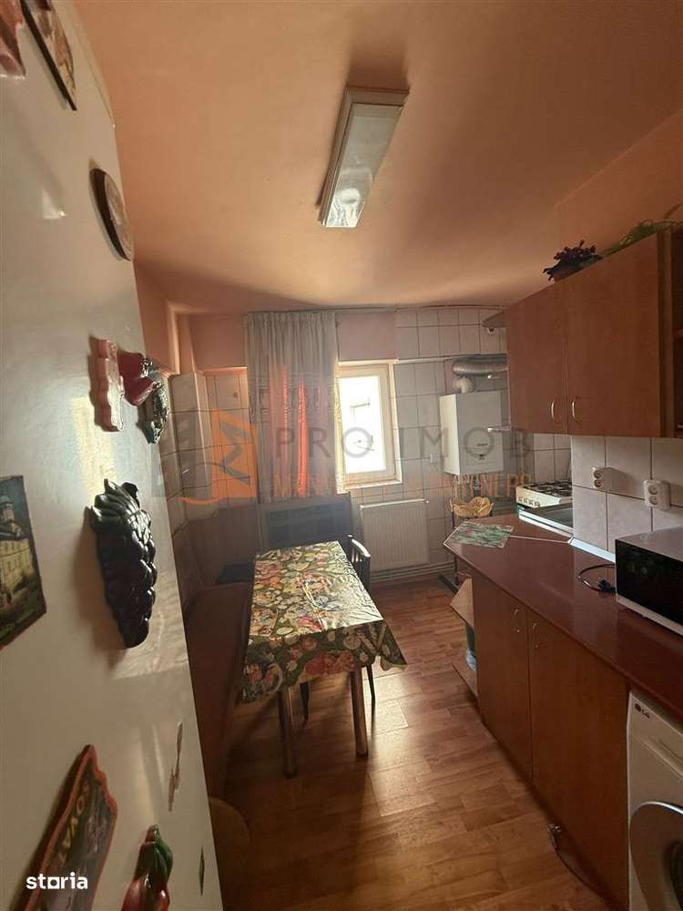 Apartament 3 camere cf 1 semidecomandat zona Micro 3 - Imagine principală: 5/8