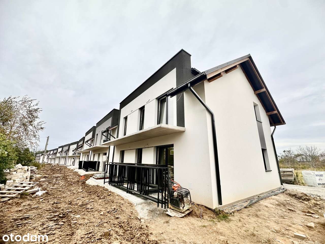 mieszkanie na piętrze| 2 miejsca parkingowe | Rzeszów-0