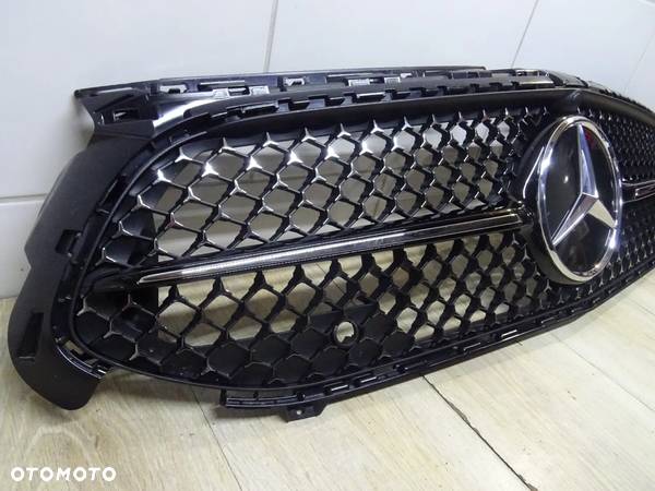 MERCEDES A-KLASA W177 LIFT AMG GRILL ATRAPA CHŁODNICY A1778888300 - 2