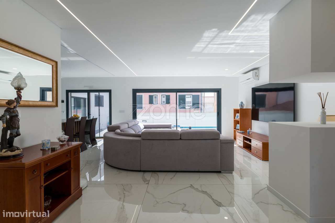 Moradia T3 Famões-10